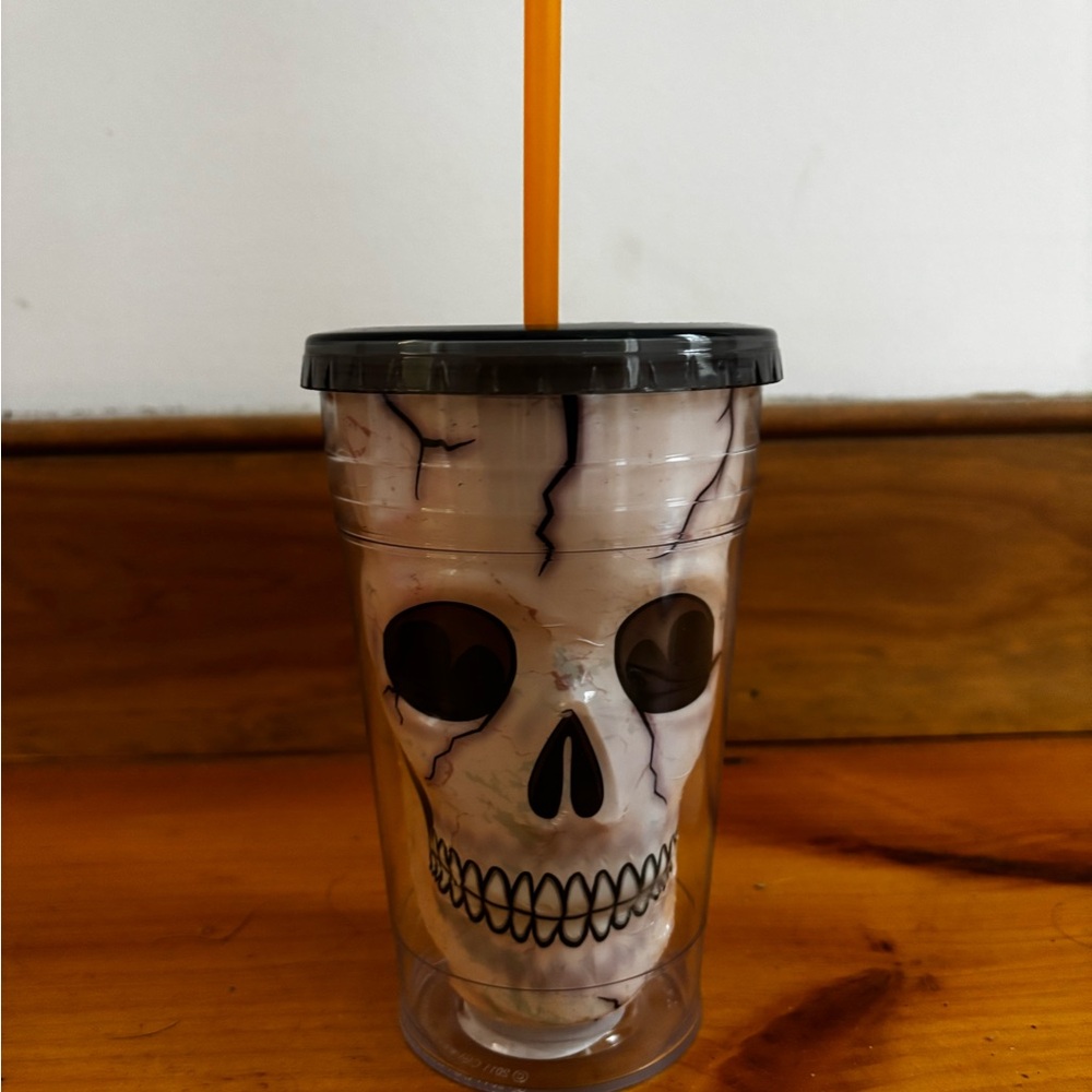 Cool Gear Skull Halloween Tumbler 18 oz Double Wall Cup w Straw